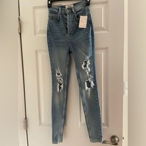 NWT size 24 Free People High Waisted Ripped Skinny Jeans